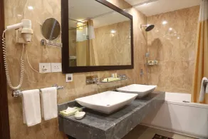 The Ashok, New Delhi - Bathroom