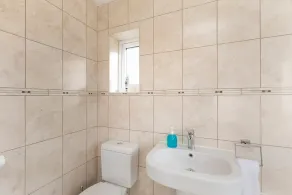 Skyvillion - Enfield 4bed House W Garden & Parking - Bathroom