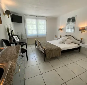 Apart-Hôtel Pont-de-Thielle - Chambre