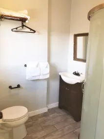 College Inn Hotel - Room