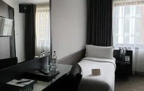 The Westbridge Hotel Stratford - Room