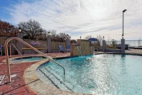 Holiday Inn Express & Suites Graham by IHG - Pool