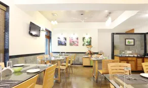 Treebo Edha Suites Koramangala - Restaurant