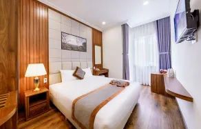 Wisteria Hotel Dalat - Room