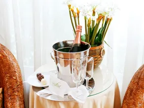 1801 First Luxury Inn - Restaurant