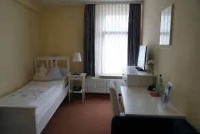 Hotel zum Grafen Hallermunt - Room