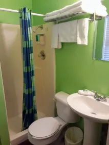 Tioga Extended Stay Hotel - Badezimmer