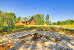Secluded Iowa Home Near Hiking & Fishing! - Innvendig