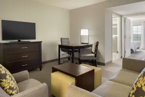 Embassy Suites by Hilton Atlanta Alpharetta - Chambre