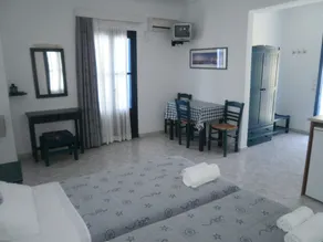 Blue and White Studios & Apartments - Room