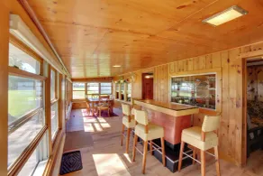 600' of Green Bay Frontage & Dock: Cozy Cottage - Interiør