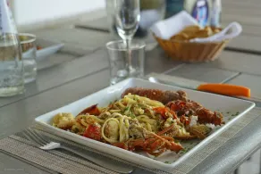 New Garden Hotel - Restaurant
