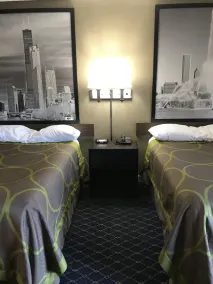 Super 8 by Wyndham Taylorville IL - Zimmer