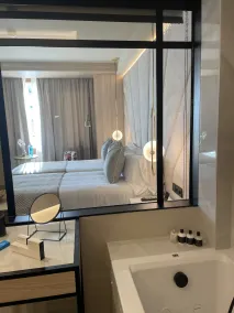 Nivia Born Boutique Hotel - Chambre