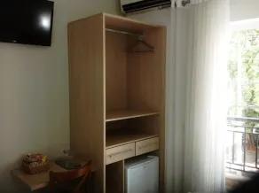 Upper Hotel - Room
