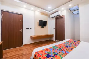 FabHotel Shaurya Inn - Chambre