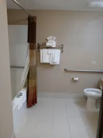 Wingate by Wyndham North East - Salle de bain
