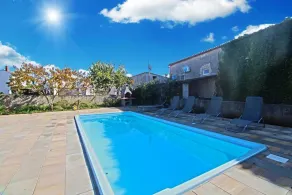 Comfortable apartment with pool and garden - Pool