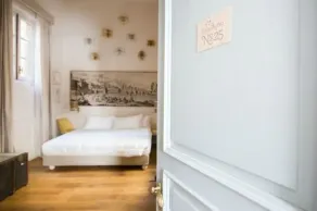 Soprarno Suites - Room