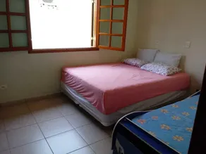 Maison dans un complexe Hanga Roa à Bertioga. Condominium fermé - Chambre