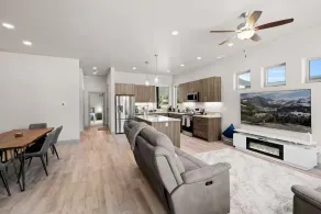 3 King Beds 3 Baths 2-car Garage - Interiør