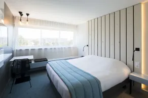 Logis Hôtel Les Pins - Opéralia - Værelse