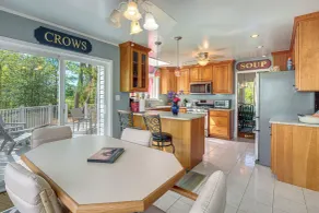 'almost Heaven' Coan River Waterfront Home & Dock - Innenbereich