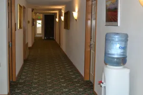 Anaco Bay Inn - Entrée intérieure