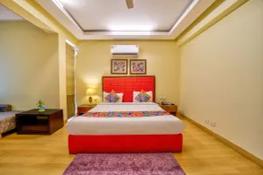FabHotel Rivlet - Room