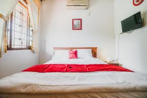 RedDoorz Syariah near Gelora Delta Sidoarjo - Chambre