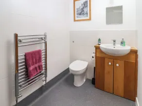 Bridge Cottage - Bathroom