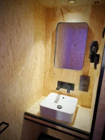 MB Hostels Premium ECO - Adults Recommended - Salle de bain