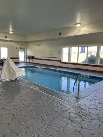 Best Western Wapakoneta Inn - Pool