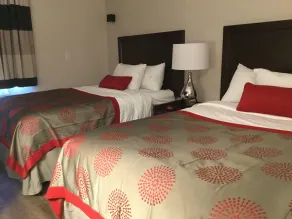 Ramada by Wyndham Bronx Terminal - Room
