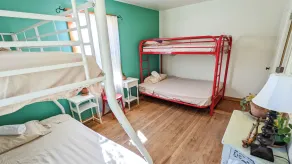 Jackass Hostel - Habitación