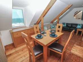 Awel Deg, Tresaith - Spiseområde