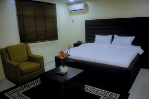 House 2 Guest House - Chambre