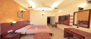 Lake View Huts and Resort - Room