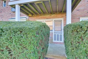 Cozy Bay Shore Condo Near Museums & Outdoor Rec! - Interior