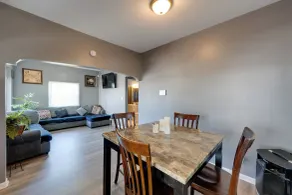 Fenced Yard! Spacious Home, 4 Mi to Dtwn Milwaukee - Interiör