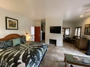 Villa Rosa Inn - Chambre