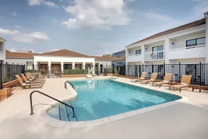 Courtyard Dallas Addison Midway - Piscine