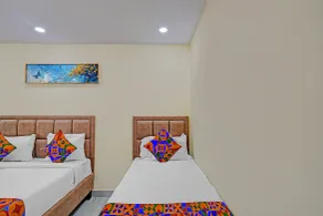 Fabhotel Srikara Grand Luxury Rooms - Room