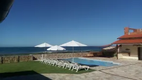 Black Point Beach Club - Piscina