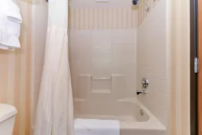 Best Western Plus Landmark Inn - Salle de bain