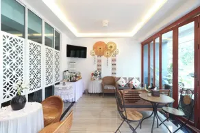 Collection O Room Lanna Hotel - Reception