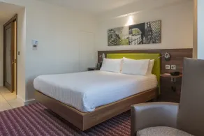 Hampton by Hilton Birmingham Broad Street - Room