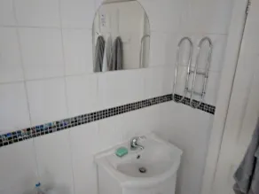 4 Bedroom House at Fern Lodge Preston Serviced Accommodation - Free WiFi & Parking - Badeværelse