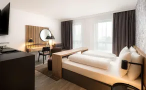 elaya hotel augsburg, Trademark by Wyndham - Room