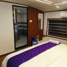 Vinayak House Boats - Vista do quarto